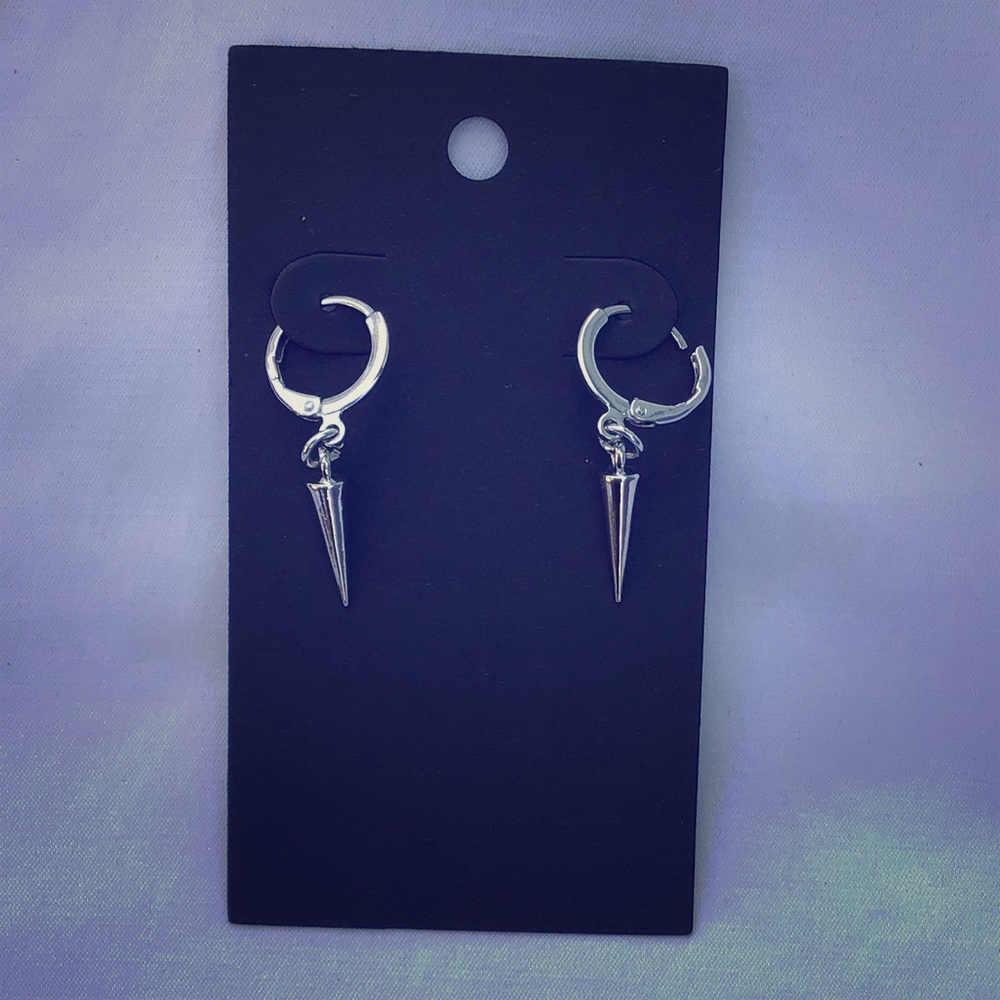 dangle earrings